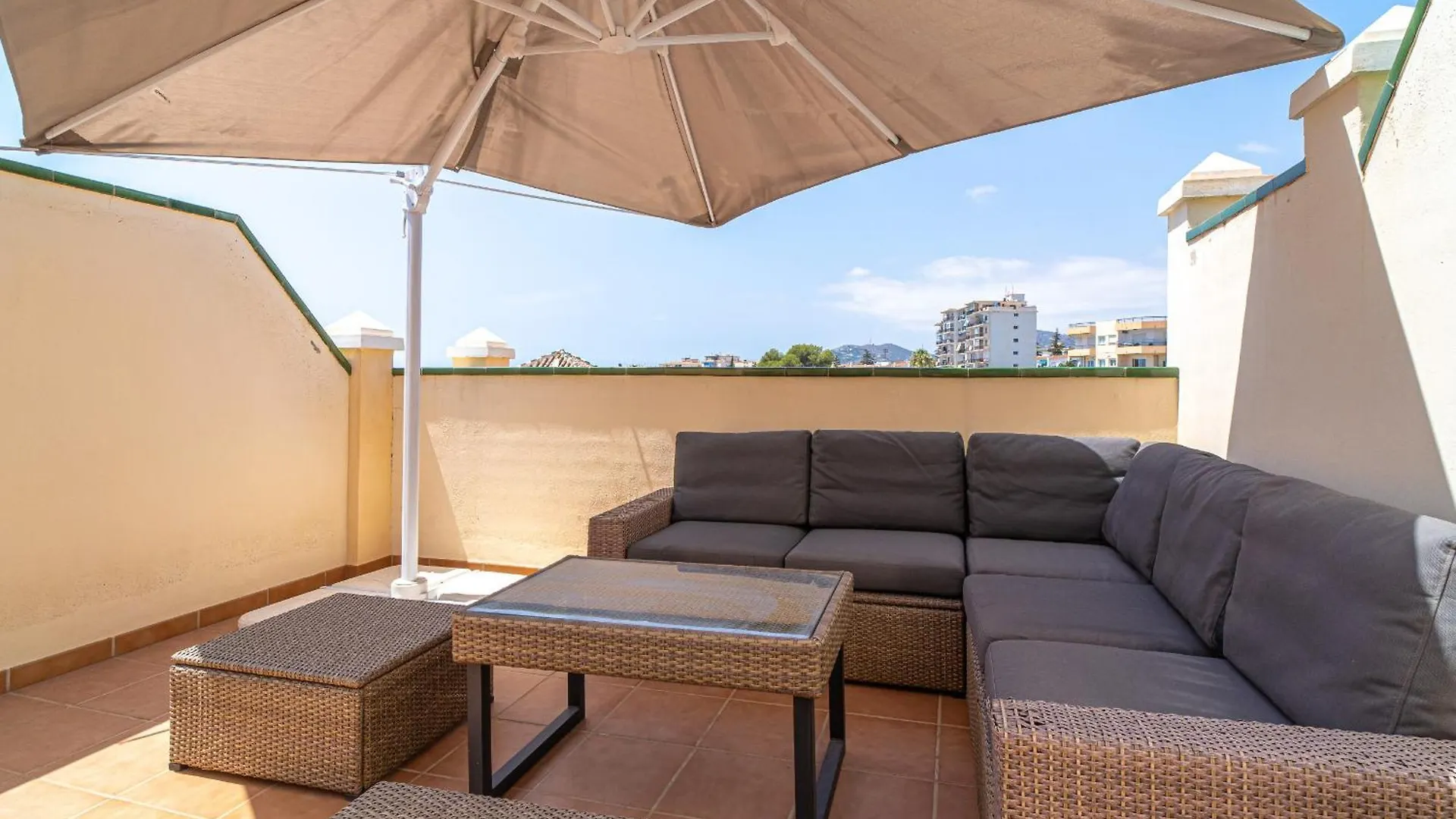 Villa La Dorada 4 Burriana By Casasol 네르하 스페인